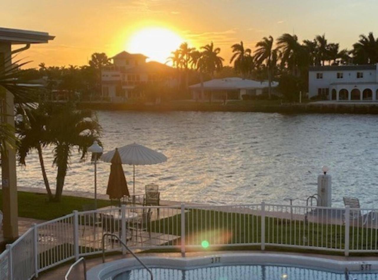 Studio Intracoastal Views! 5 Min Walk To The Beach Villa Pompano Beach Eksteriør billede