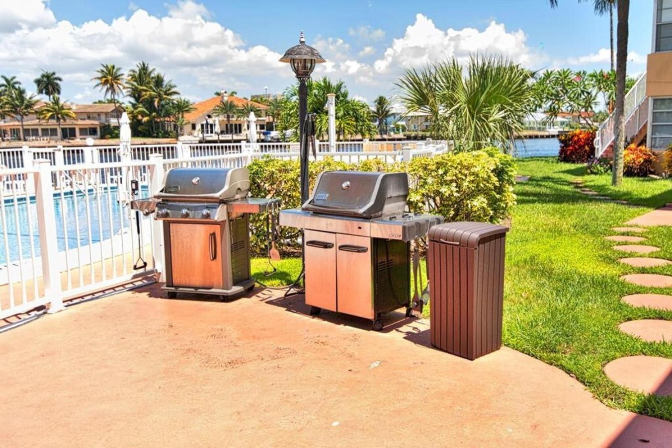 Studio Intracoastal Views! 5 Min Walk To The Beach Villa Pompano Beach Eksteriør billede