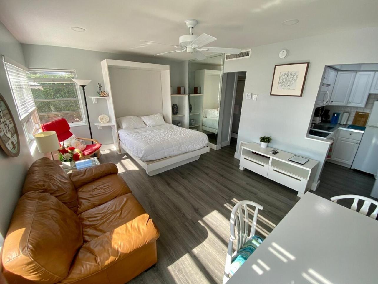 Studio Intracoastal Views! 5 Min Walk To The Beach Villa Pompano Beach Eksteriør billede